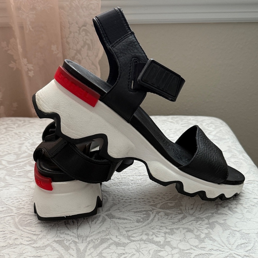 Sorel Black and White Women's Sandals